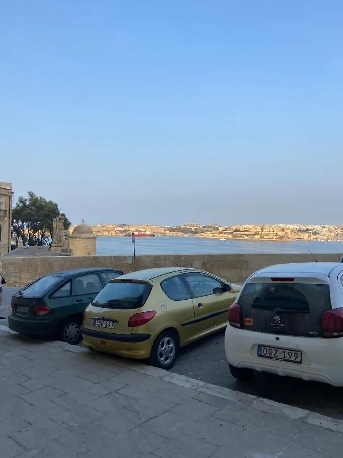 Apartment Stylish Seaview Valletta House